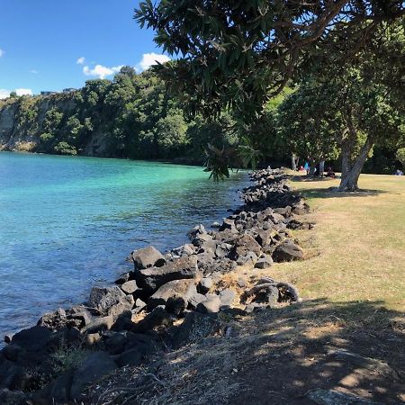Gulf Harbour Guest House Apartment Auckland Extérieur photo