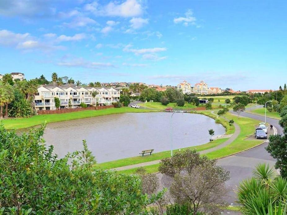 Gulf Harbour Guest House Apartment Auckland Extérieur photo